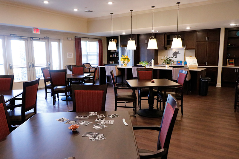 memory care dining room